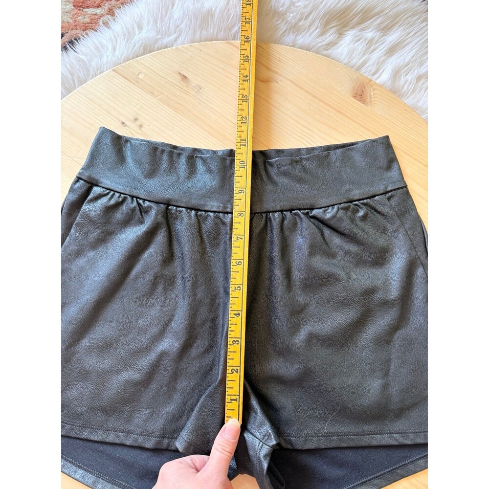 Commando Shorts - Picture 7 of 9